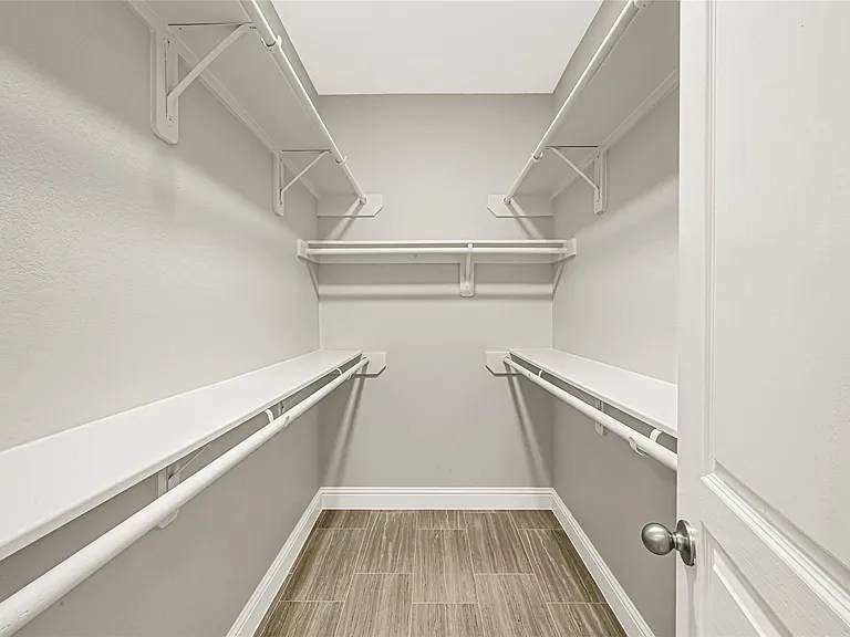 11015 Harston Dr — Photo 19