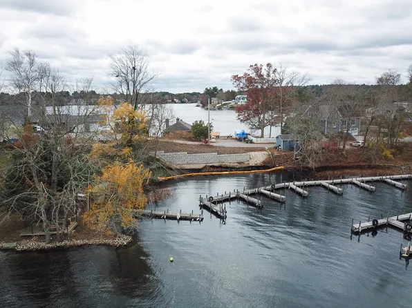 13 S Point Rd, Webster, MA 01570