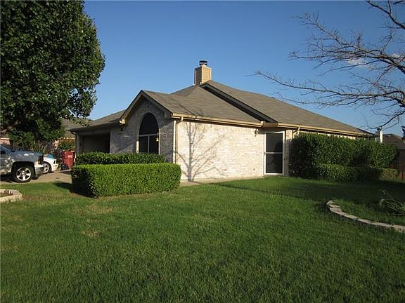 2nd image of 825 Mackenzi Dr