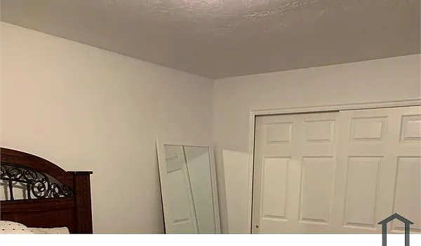 2 bed, 850 sqft, $1,550 — Photo 2