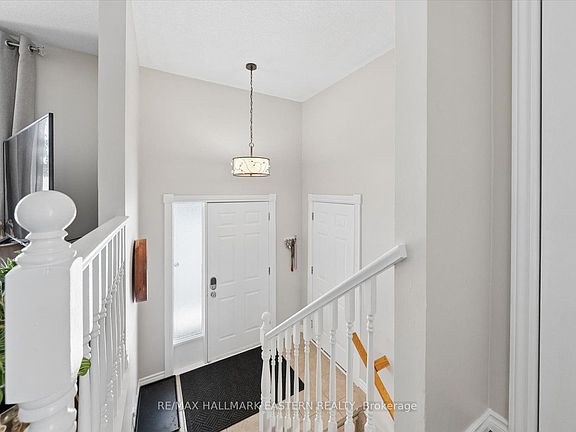 3rd image of 2538 Foxmeadow Rd