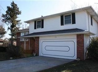 1986 E Smith St, Springfield, MO 65803