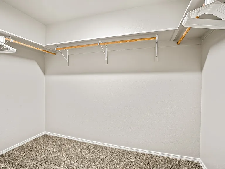 17589 Mountain Springs Ave — Photo 34