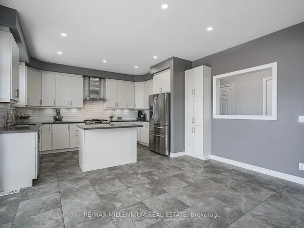 190 Symington Ave, Oshawa, ON L1L 0J8
