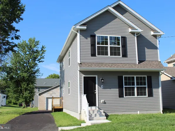 3 Buttonwood Ave, New Castle, DE 19720