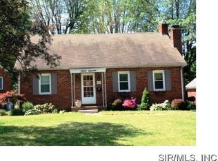 3011 Forest Dr, Alton, IL 62002