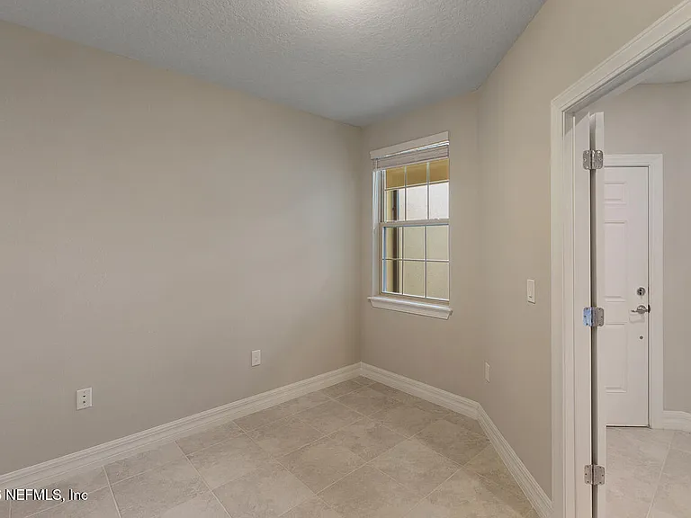443 Orchard Pass Ave — Photo 19