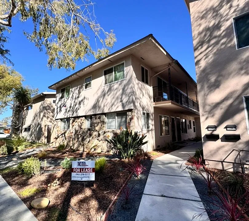 2264 San Anseline Ave #2