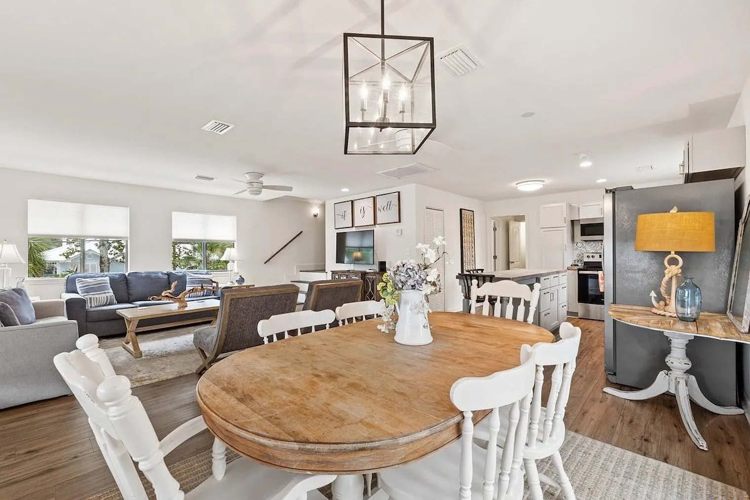 5 bed, 3.0 bath, 2217 sqft, $3,924 — Photo 4