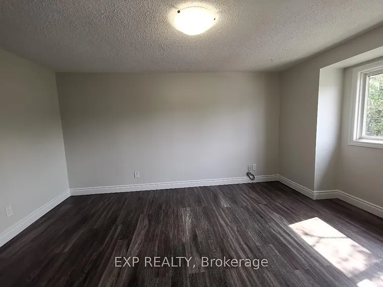 550 2nd St #5 — Photo 12