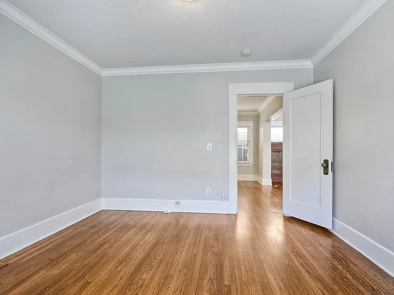 4052 Albatross St — Photo 12