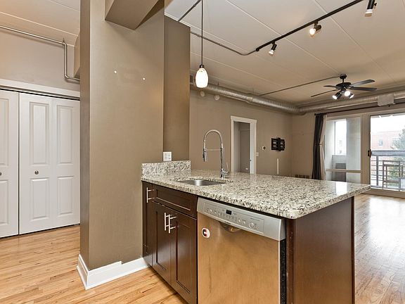 4th image of 1430 S Michigan Ave #310N