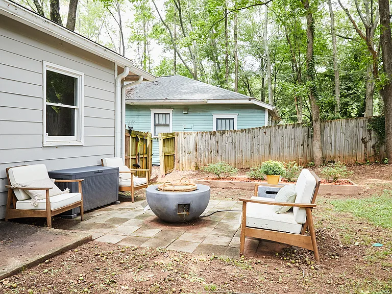 1402 Fairbanks St SW — Photo 37