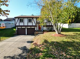 175 Greenwood Dr, Bridgeville, PA 15017