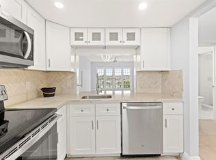 1101 Crystal Lake Dr APT 509, Pompano Beach, FL 33064