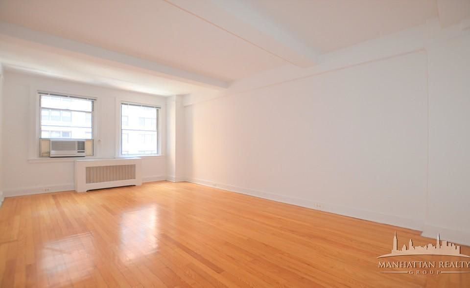 1st image of 150 E 39th St APT 909