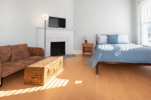 523 Park Ave Photo 1