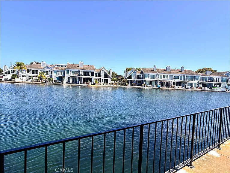 16098 Tortola Cir — Photo 2