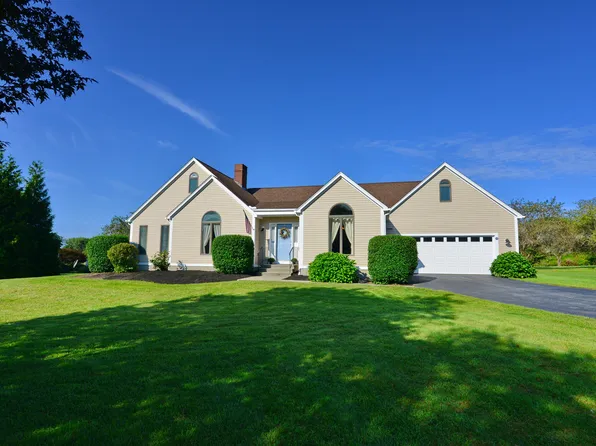 36 Blossom Drive, Pomfret, CT 06259