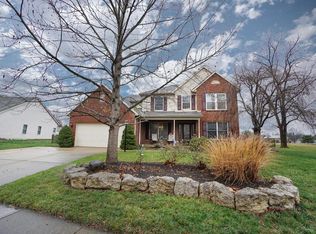 1300 Adamsmoor Dr, Waynesville, OH 45068