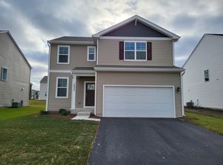 2400 Tahoe Ln, Hampshire, IL 60140