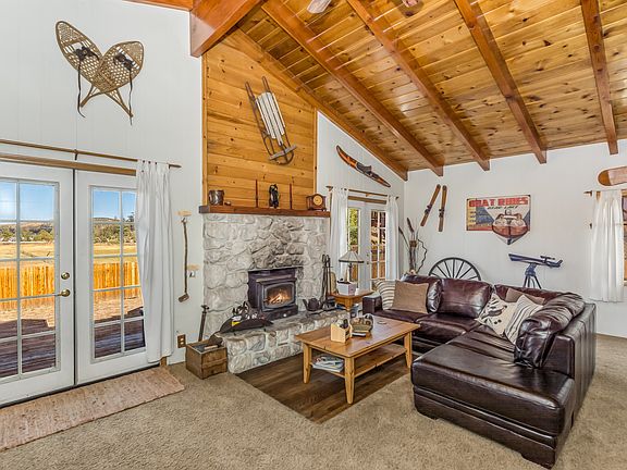 3rd image of 1425 Malabar Way