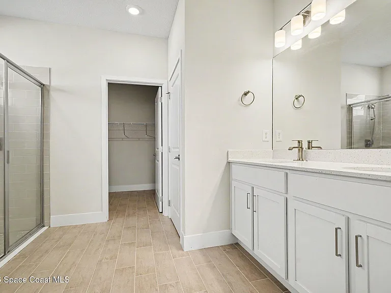 414 Caribbean St SE — Photo 15