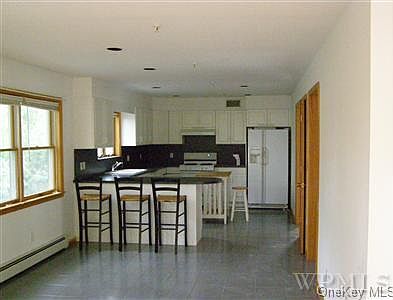 2nd image of 31 Gainsborg Ave
