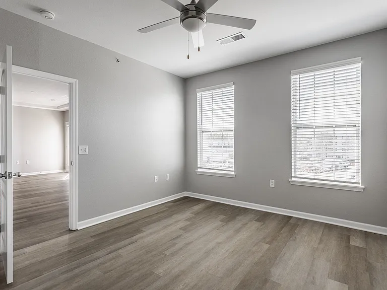 1411 Fairfax Manor Dr — Photo 7