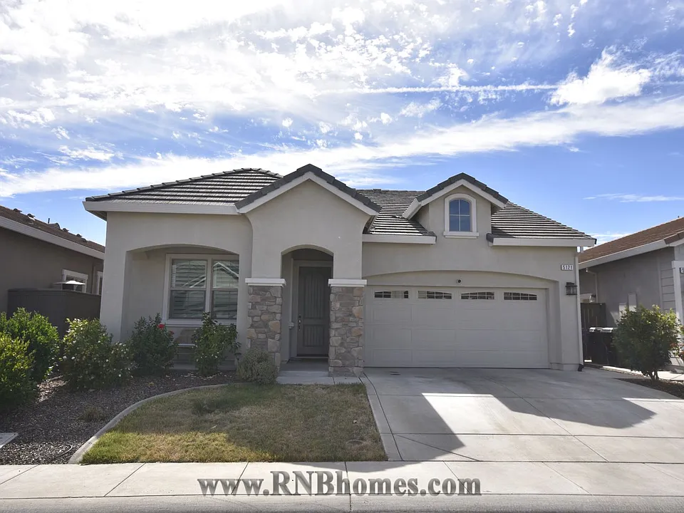 5121 Creekhollow Way