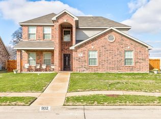 902 Randall Rd, Weatherford, TX 76087