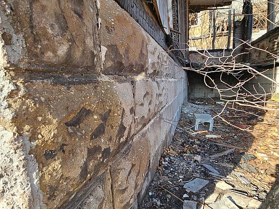2nd image of 3992 Madison St