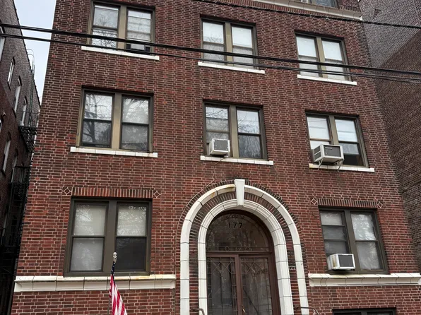 177 West 48th Street image 1 of 7