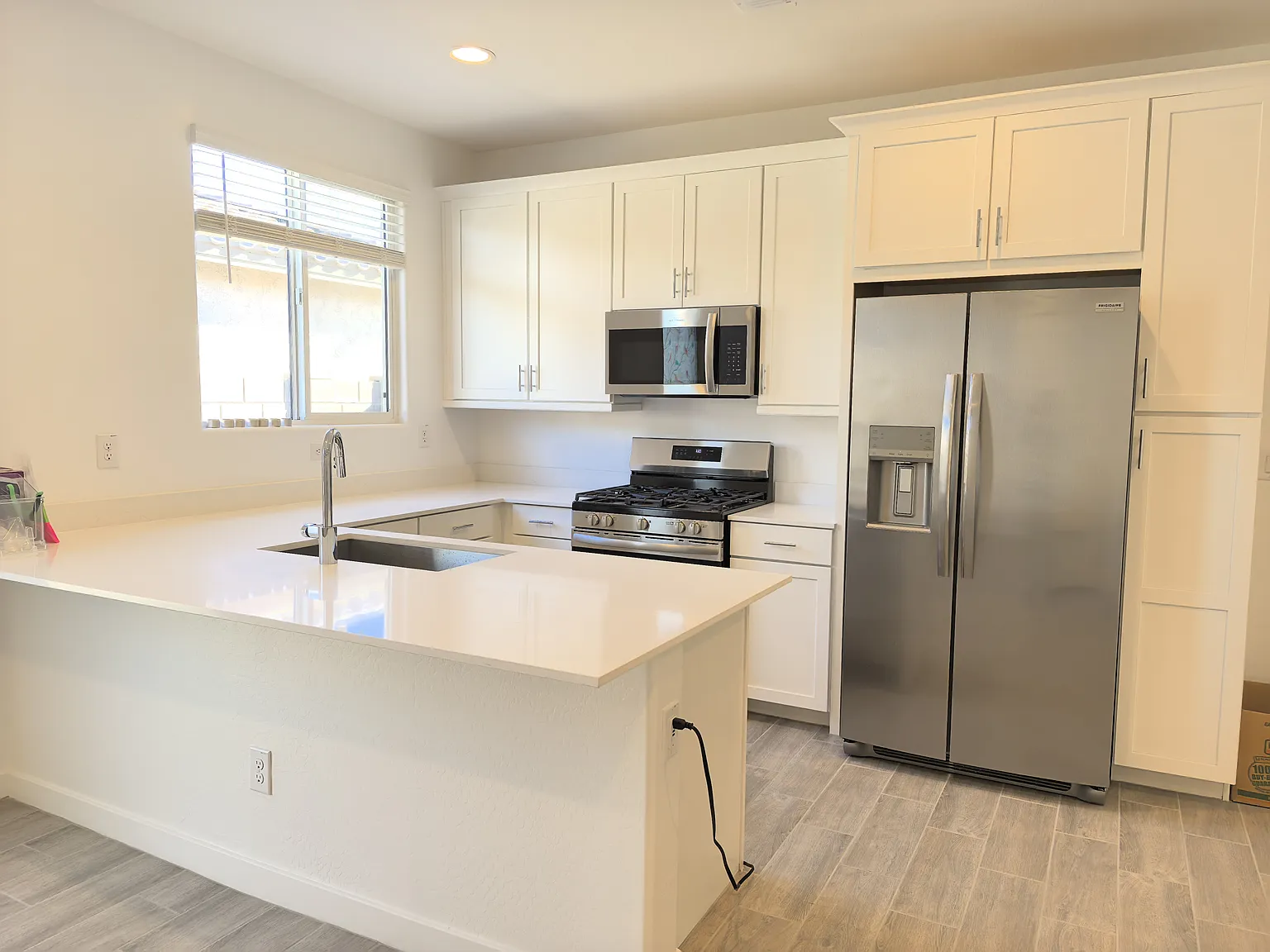 1 bed, 2525 sqft, $1,300 — Photo 2