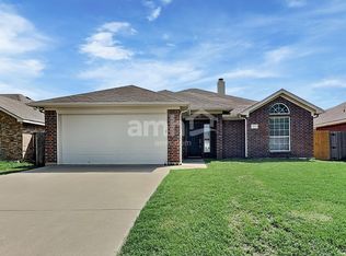 324 Rock Hill Dr, Crowley, TX 76036