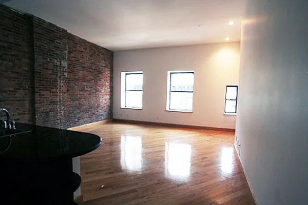 Rented by J Misrahi Realty Corp | media 75