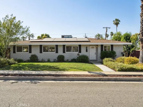 225 Lilac Ct, Redlands, CA 92373