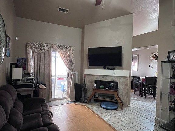4th image of 2634 Napa Dr