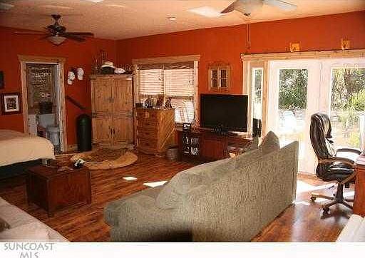 4th image of 1540 18th St