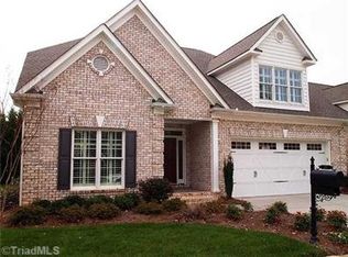 27 Willett Way, Greensboro, NC 27408