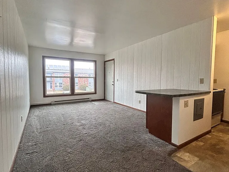 920 Richard Dr — Photo 10