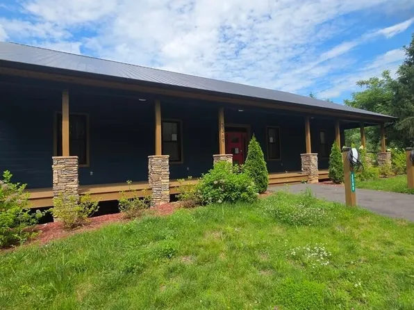 3369 Robeson Rd, Sevierville, TN 37862