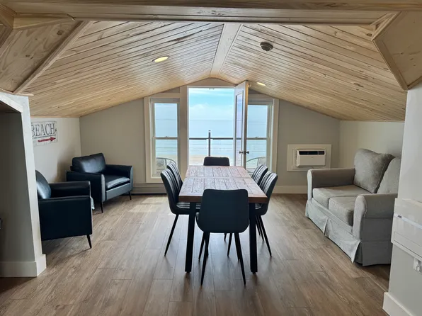 1 York St, Old Orchard Beach, ME