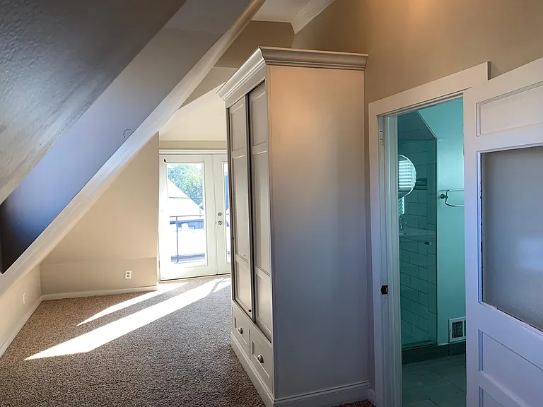 2502 W Argyle Pl — Photo 21