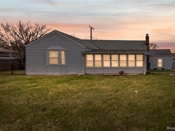 23276 Stewart Ave, Warren, MI 48089