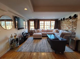 172 Avenue B APT 3, New York, NY 10009