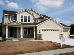 10702 Corkery Ln, Grand Ledge, MI 48837