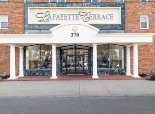 370 W Broadway #5C, Long Beach, NY
