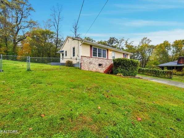 120 Crest Ln, Clinton, TN 37716