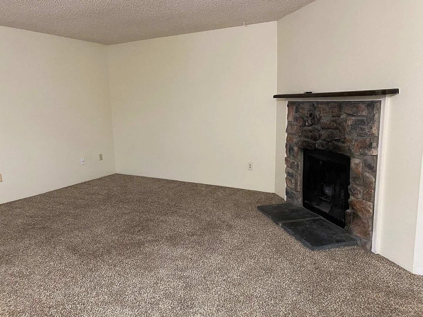 3324 Frontier Street — Photo 3